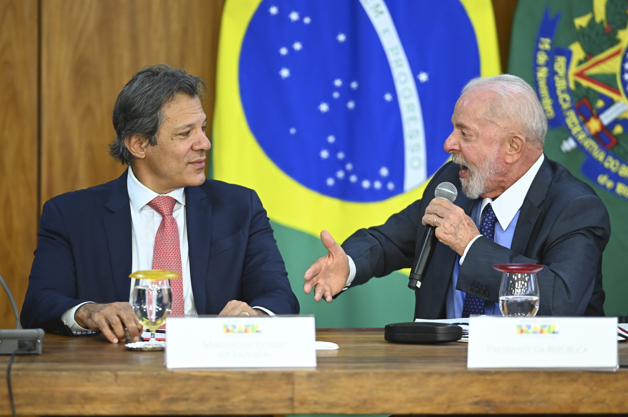 Lula enfrentará ano eleitoral em 2026 com fortes restrições a gastos do governo, preveem economistas | Economia