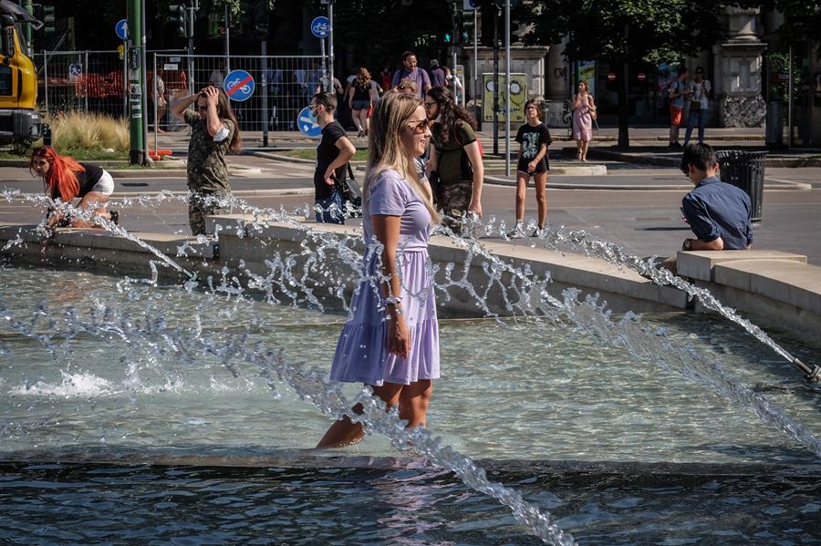 Com metade do sul do país em alerta vermelho, Portugal registra temperaturas de 44°C