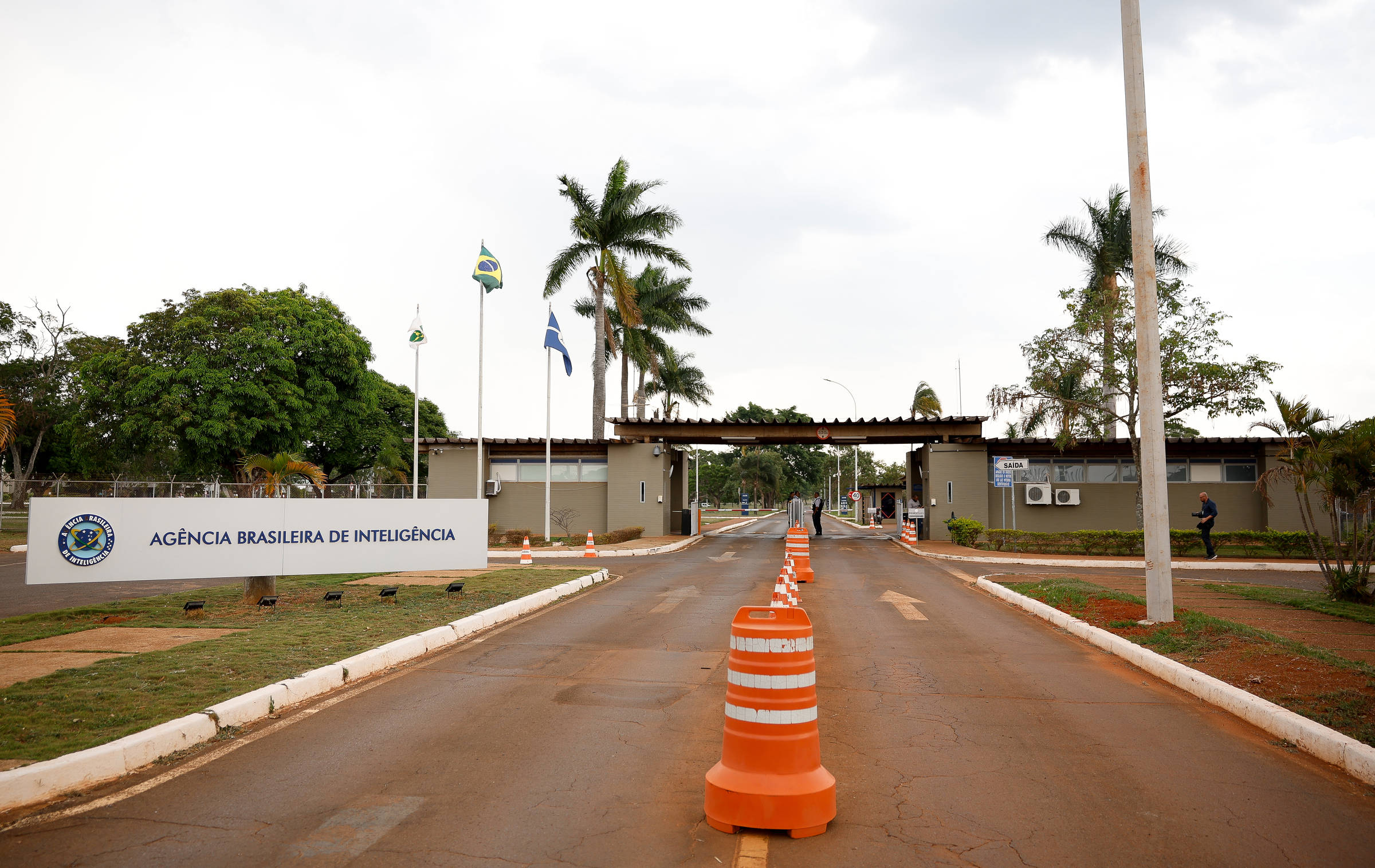 Servidores da Abin pedem demissão de diretor-geral – 17/06/2025 – Poder