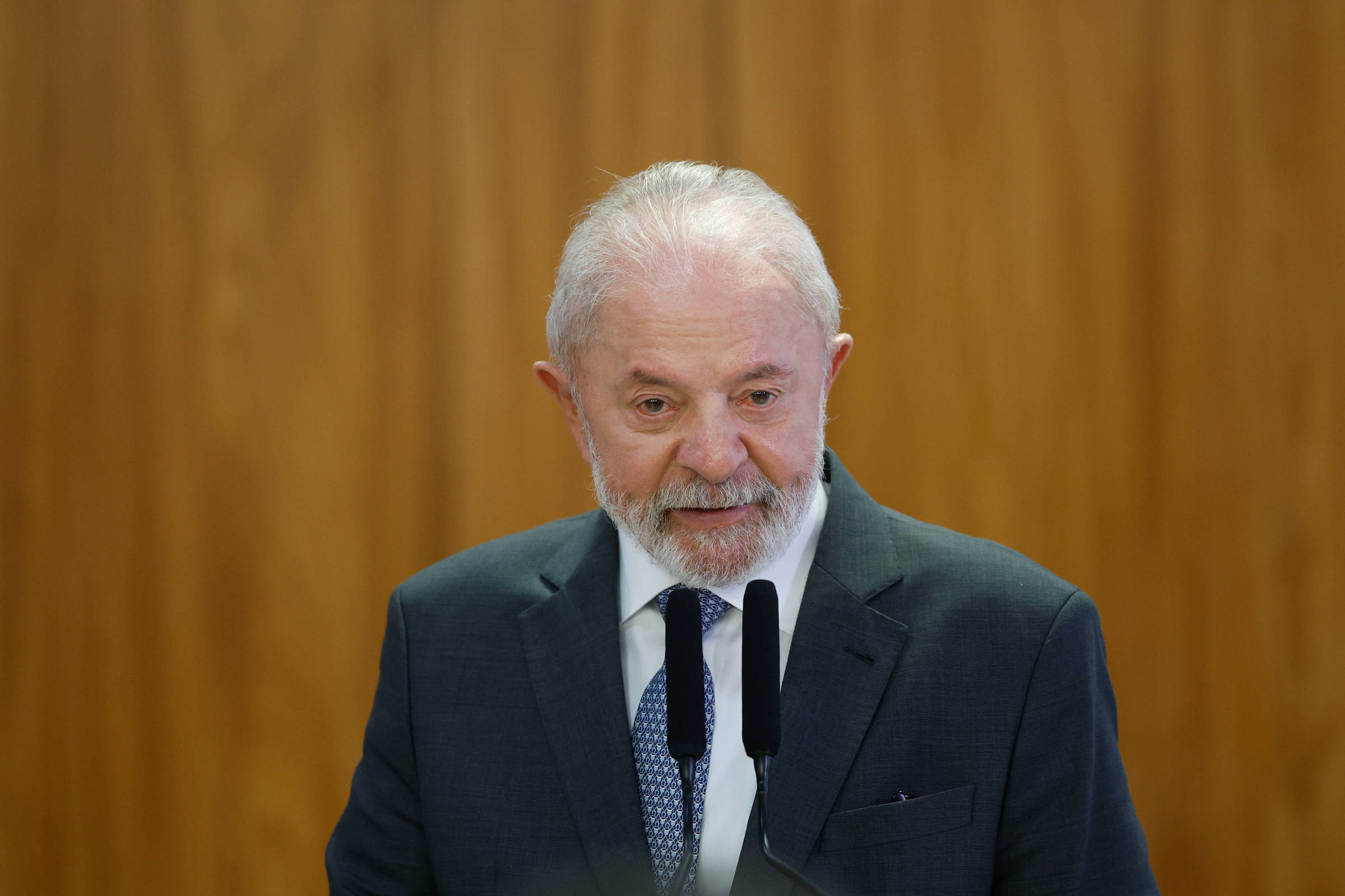 Lula assiste a depoimento de Cid em voo de volta ao Brasil – 10/06/2025 – Brasília Hoje