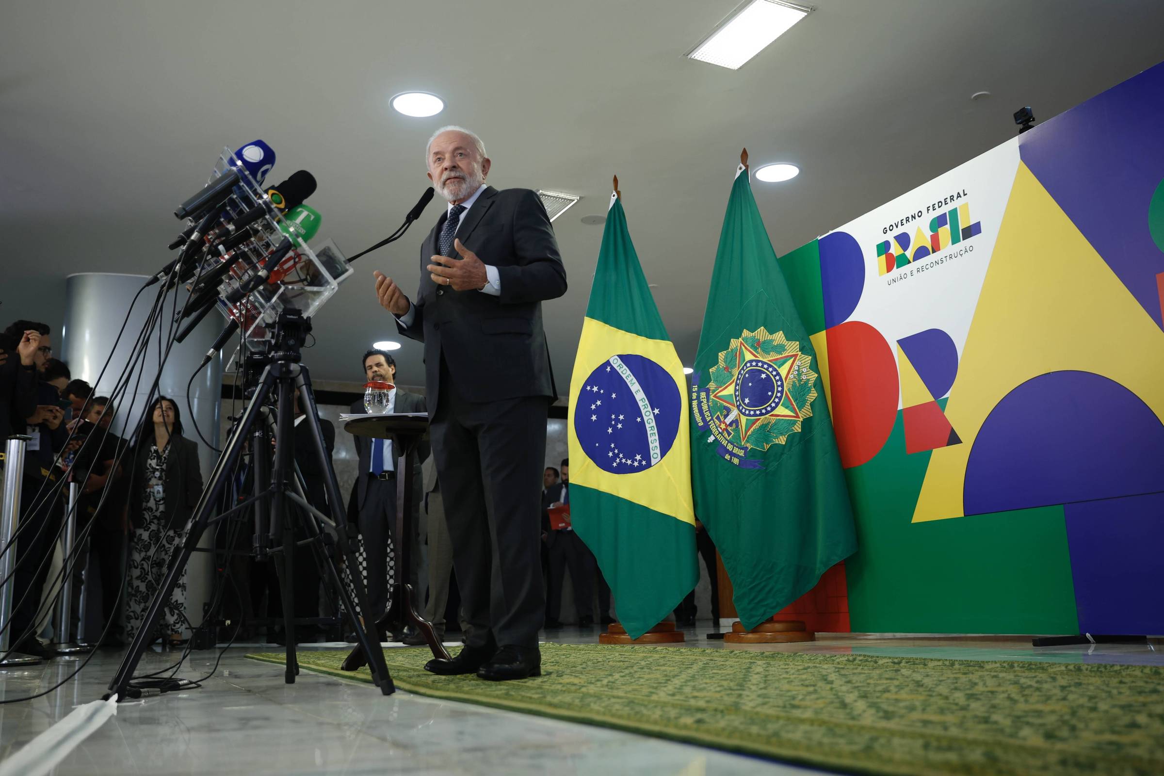Lula volta a falar em enviado da China para discutir redes – 03/06/2025 – Poder