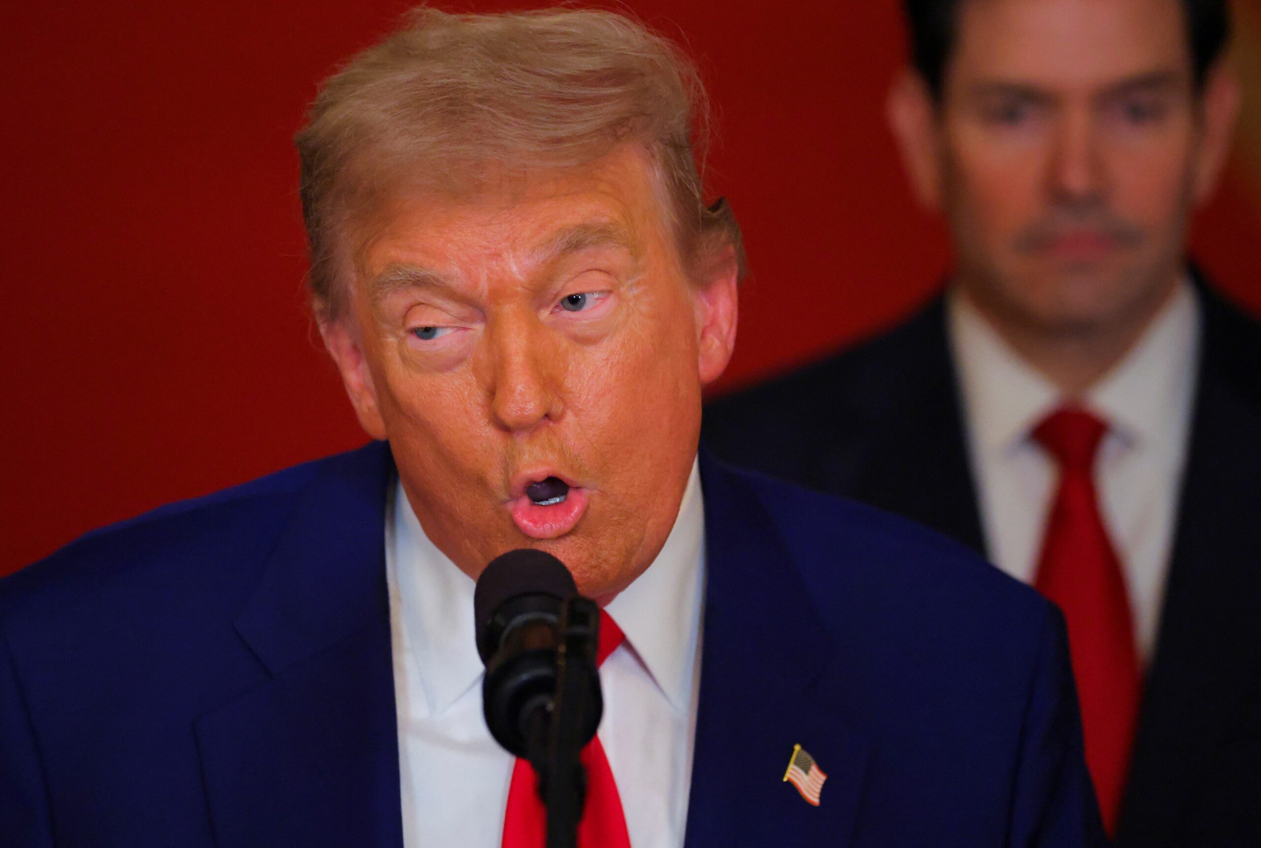 Trump anuncia tarifa de 30% sobre importações do México e da União Europeia | Economia