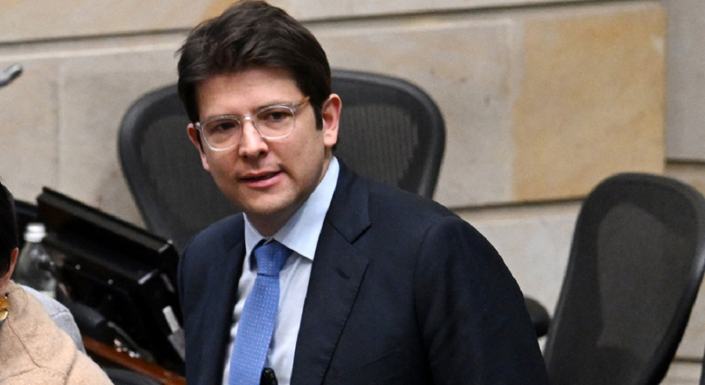 Polícia da Colômbia prende suspeito de envolvimento em atentado contra pré-candidato à presidência