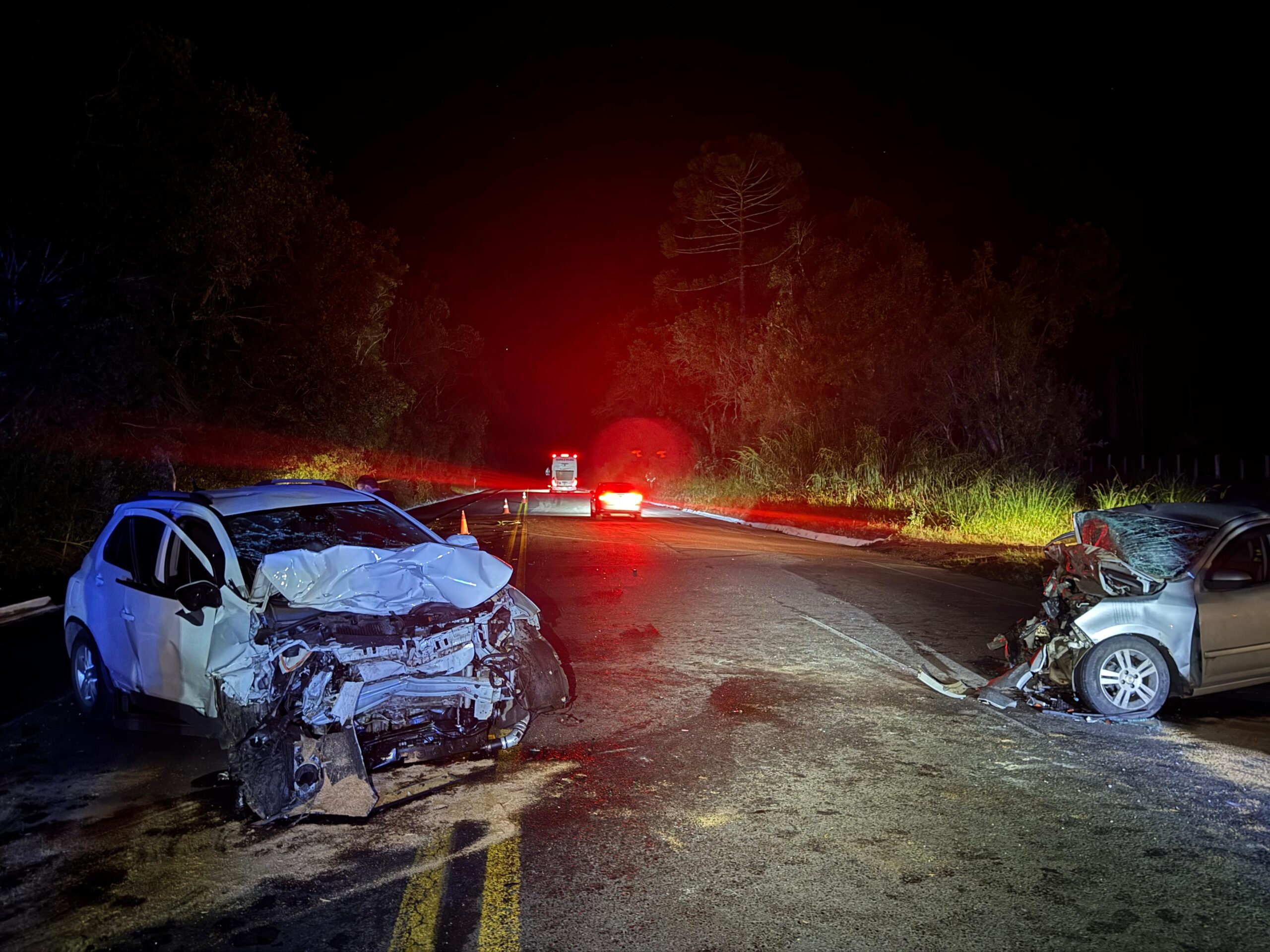 Homem morre em acidente entre dois carros na Grande Curitiba | Paraná