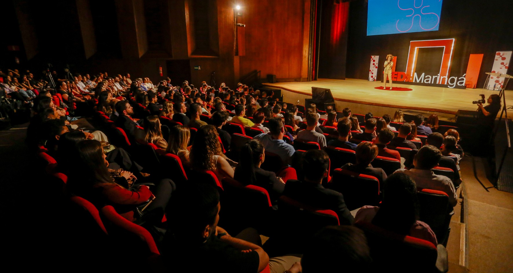 Da escala de negócios à geração Z, TEDx traz palestrantes para inspirar mudanças | TEDx Maringá