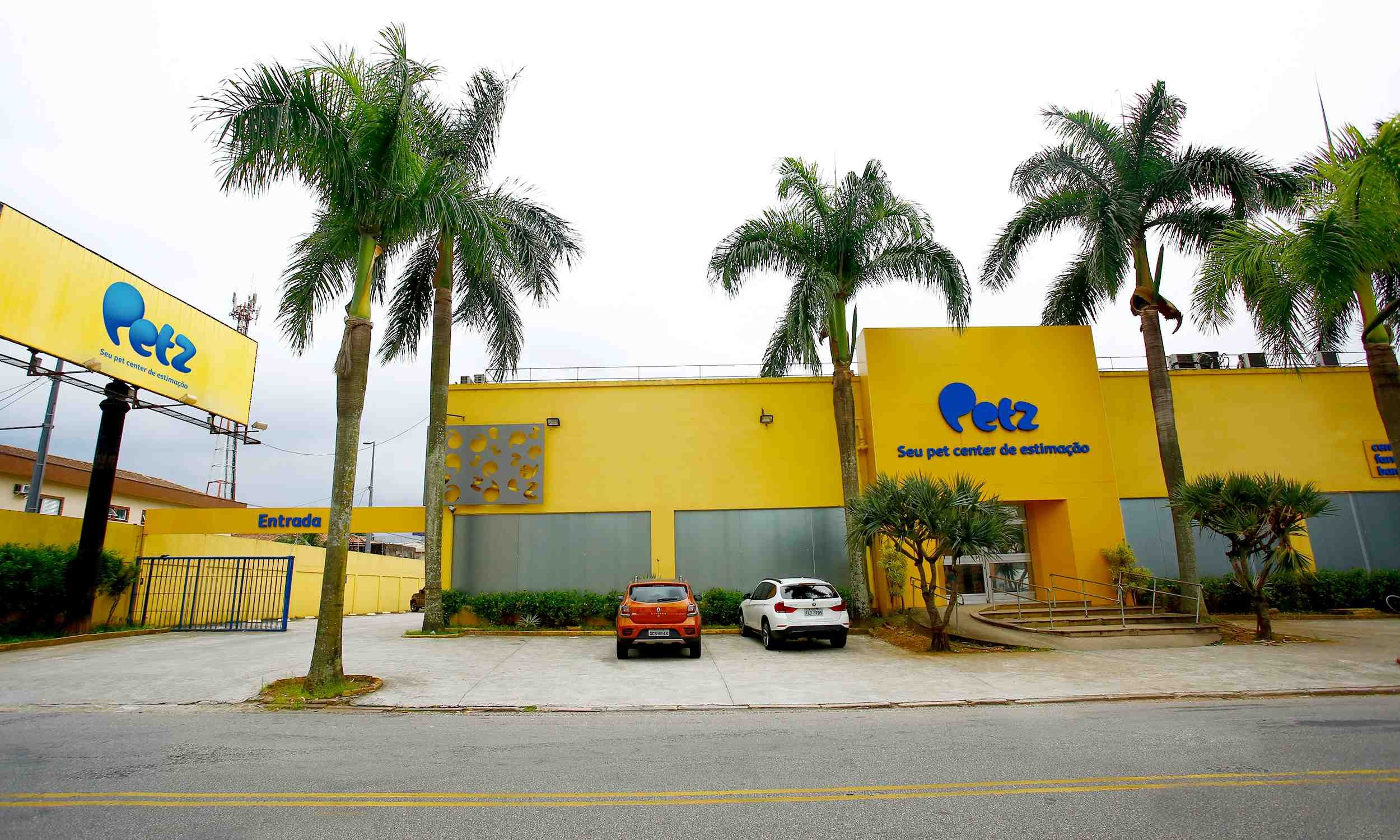 Cade aprova fusão entre Petz e Cobasi; nova empresa será o maior petshop do país