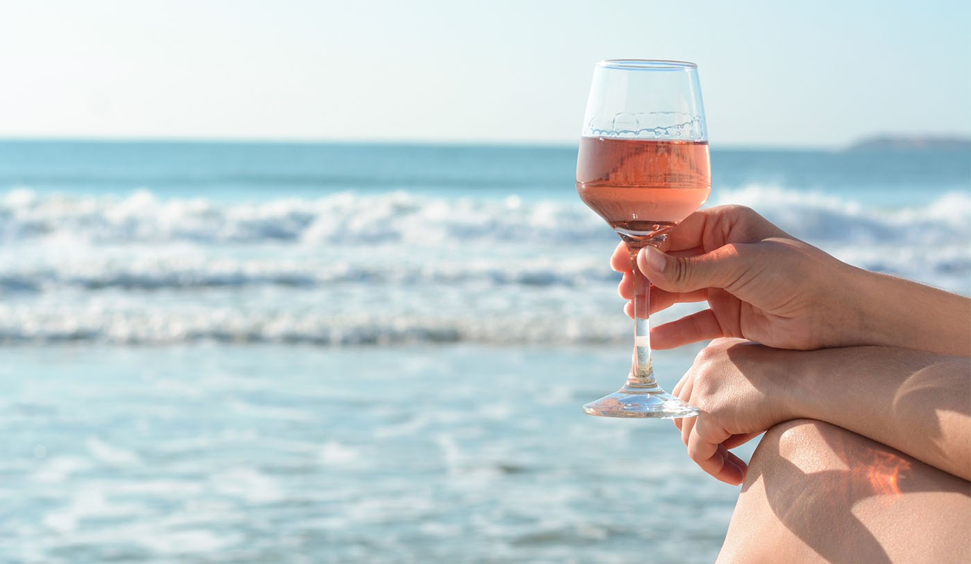 O vinho rosé é um coringa: conheça 5 rótulos imperdíveis | Guia do Vinho e da Gastronomia