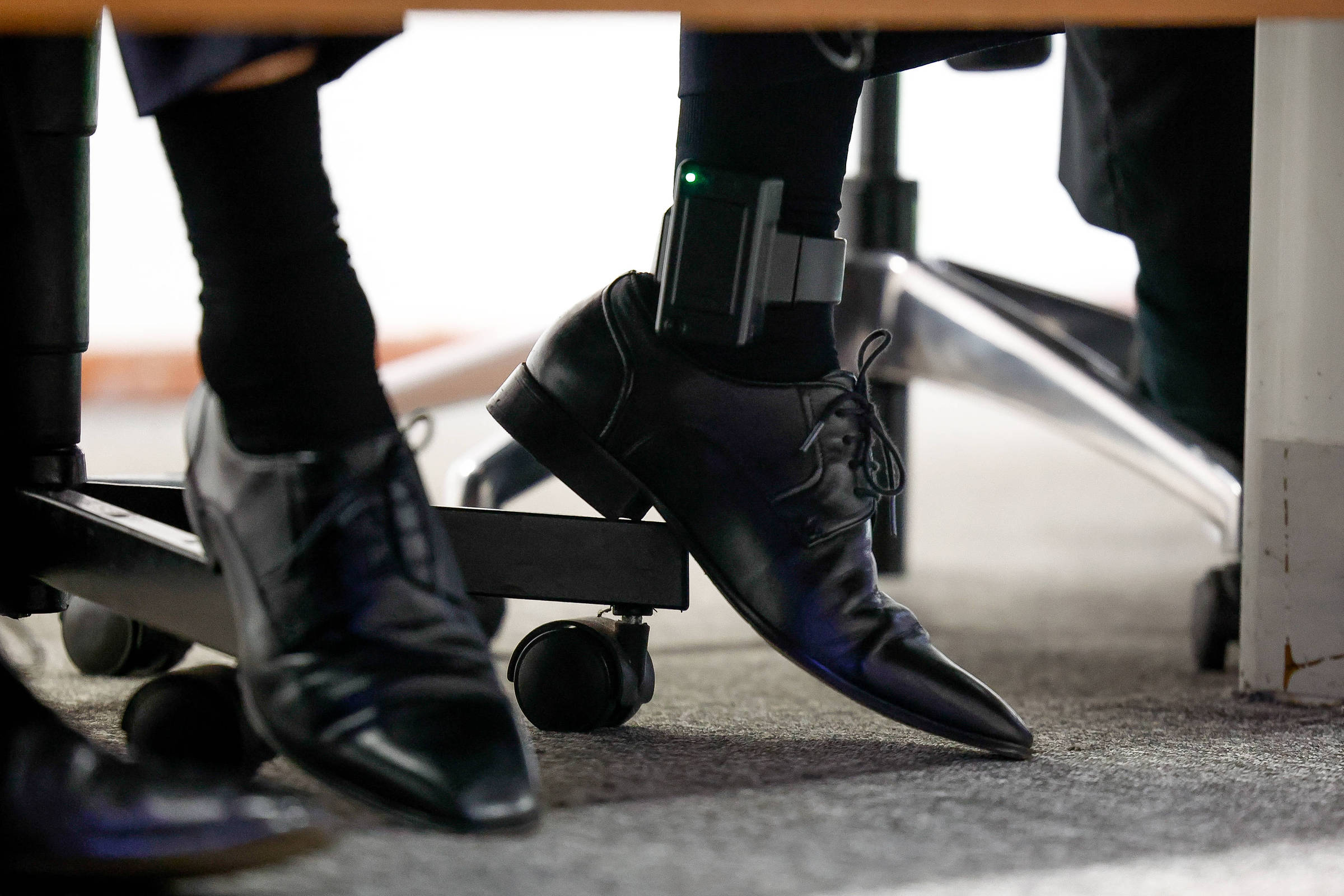 Como Bolsonaro, 122 mil usam tornozeleira eletrônica – 19/07/2025 – Cotidiano