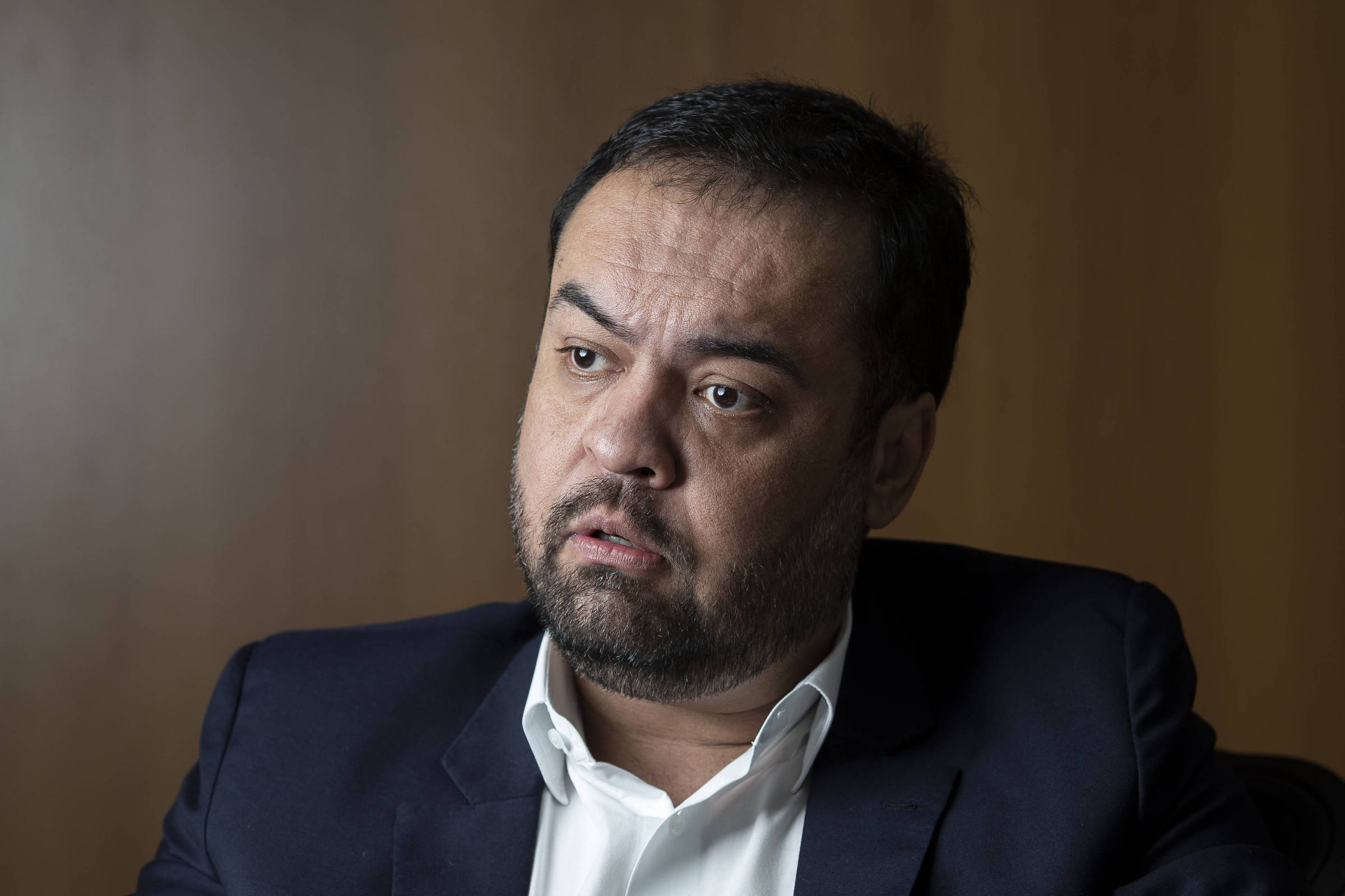 Isolado, Castro tem momento decisivo no governo do RJ – 08/07/2025 – Poder
