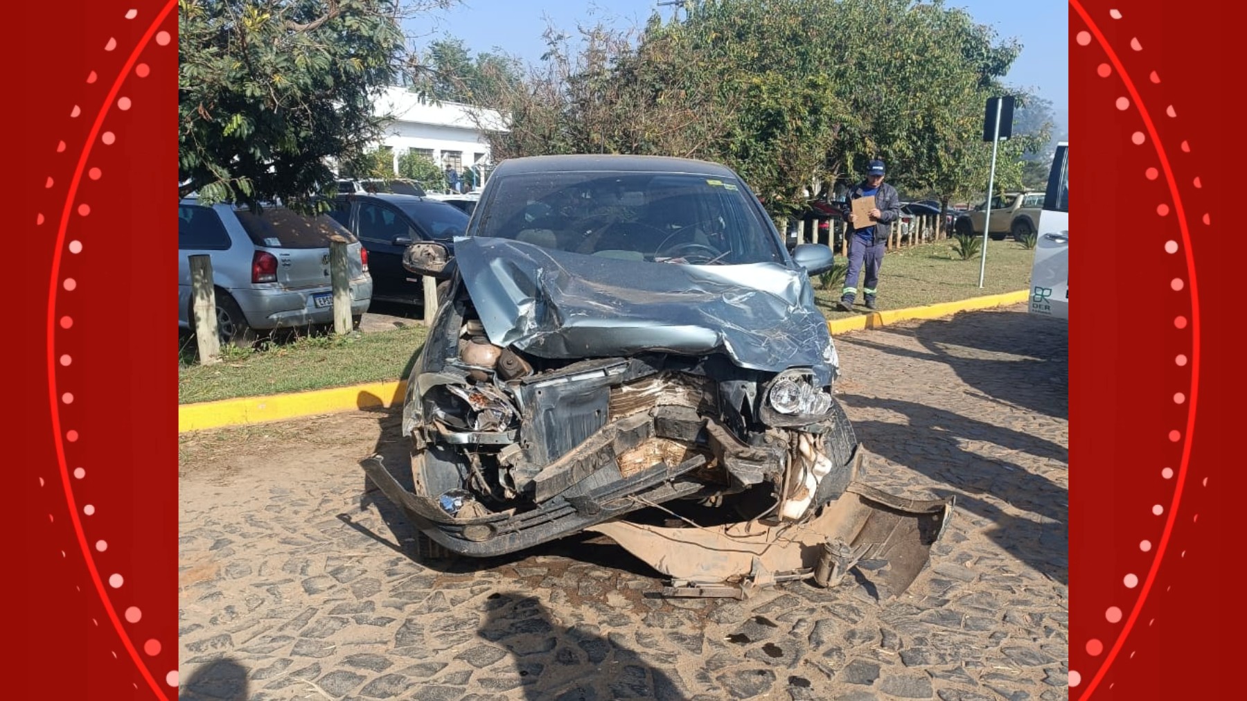 Servidor de prefeitura do Paraná é preso após bater em carro com veículo oficial, deixar casal ferido e apresentar CNH falsificada à polícia | Campos Gerais e Sul