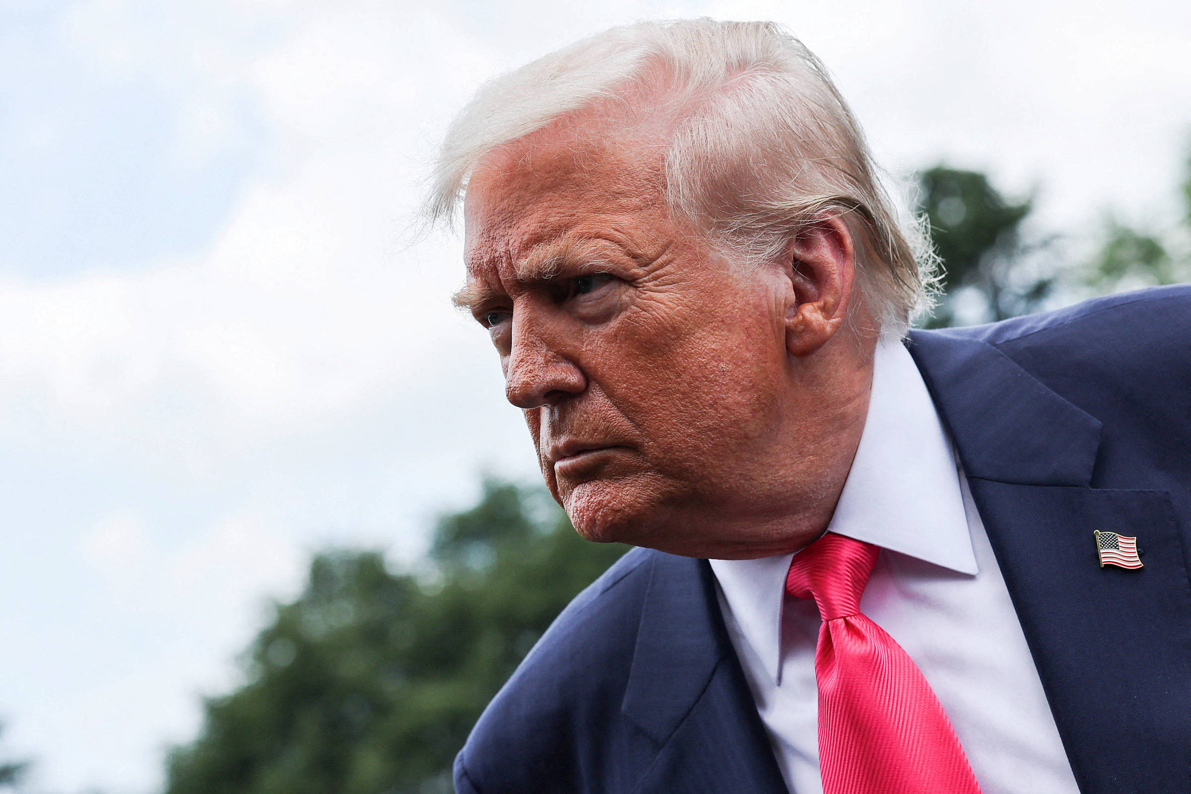 Trump envia carta a Bolsonaro e diz que acompanhará caso – 17/07/2025 – Poder