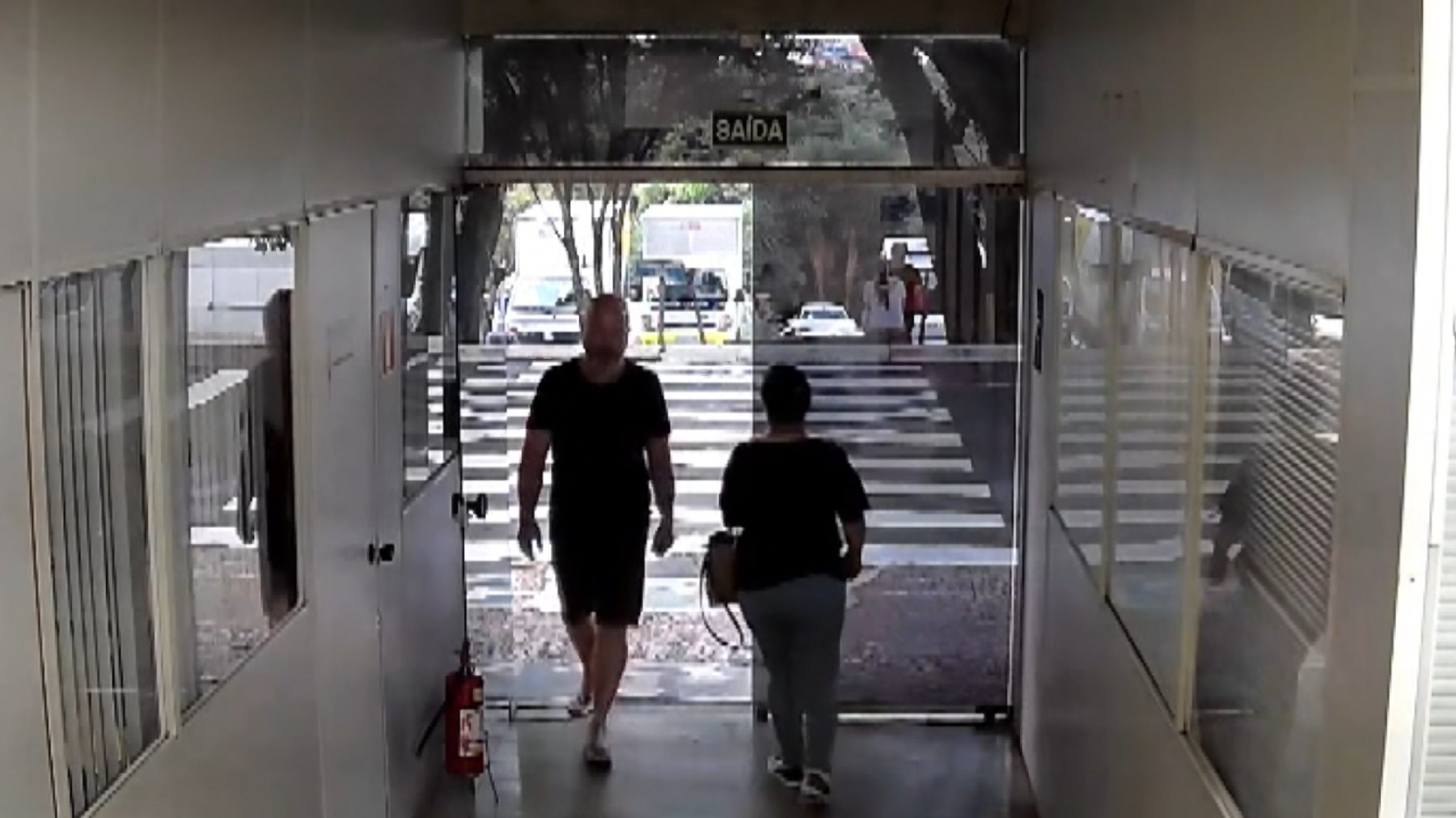 Vídeo: servidor público passa quase dois anos indo a prefeitura só para bater ponto e ir embora sem trabalhar, no Paraná | Campos Gerais e Sul