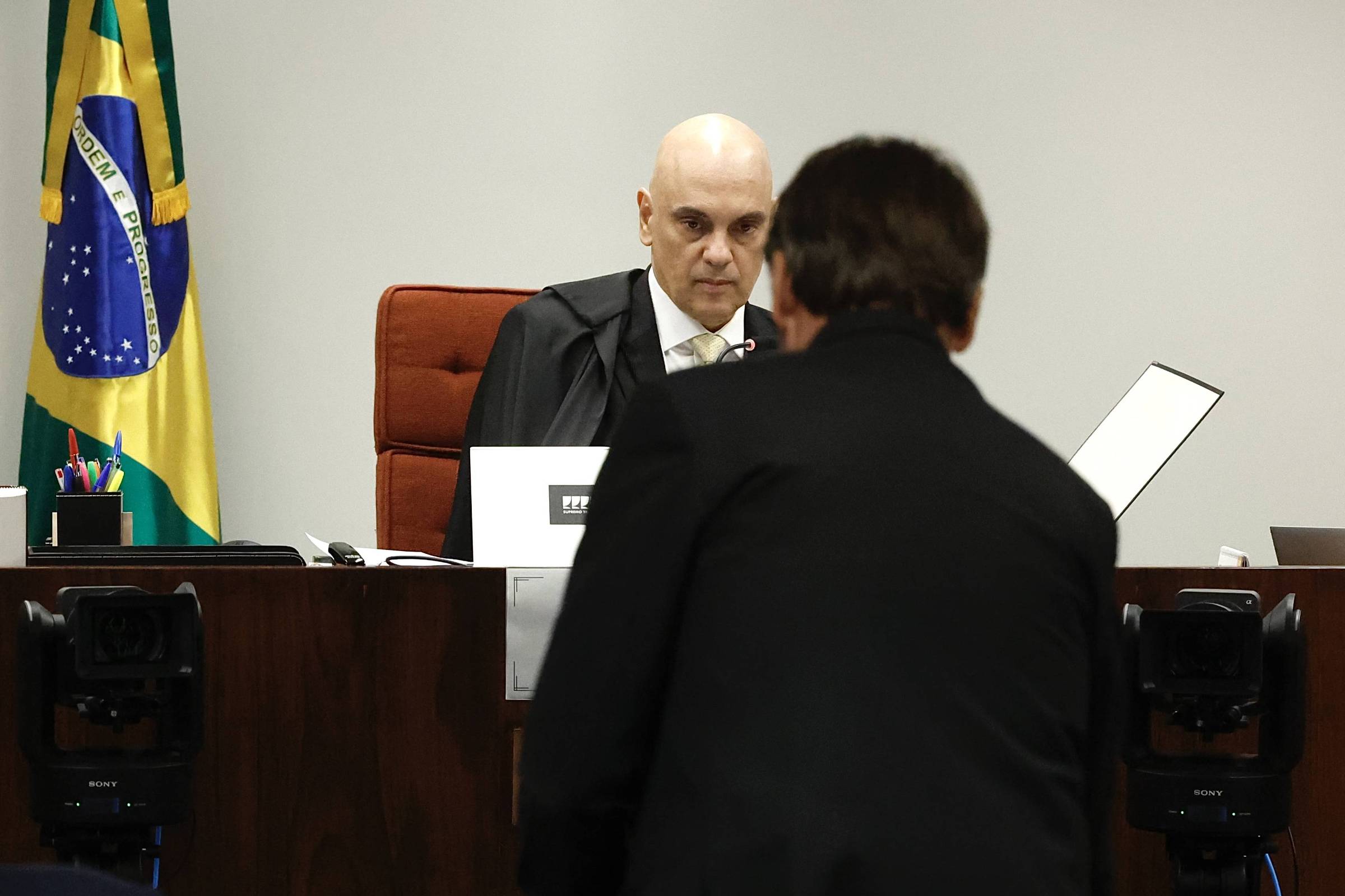 Após três semanas de recuo, direita reconquista o WhatsApp – 21/07/2025 – Encaminhado com Frequência