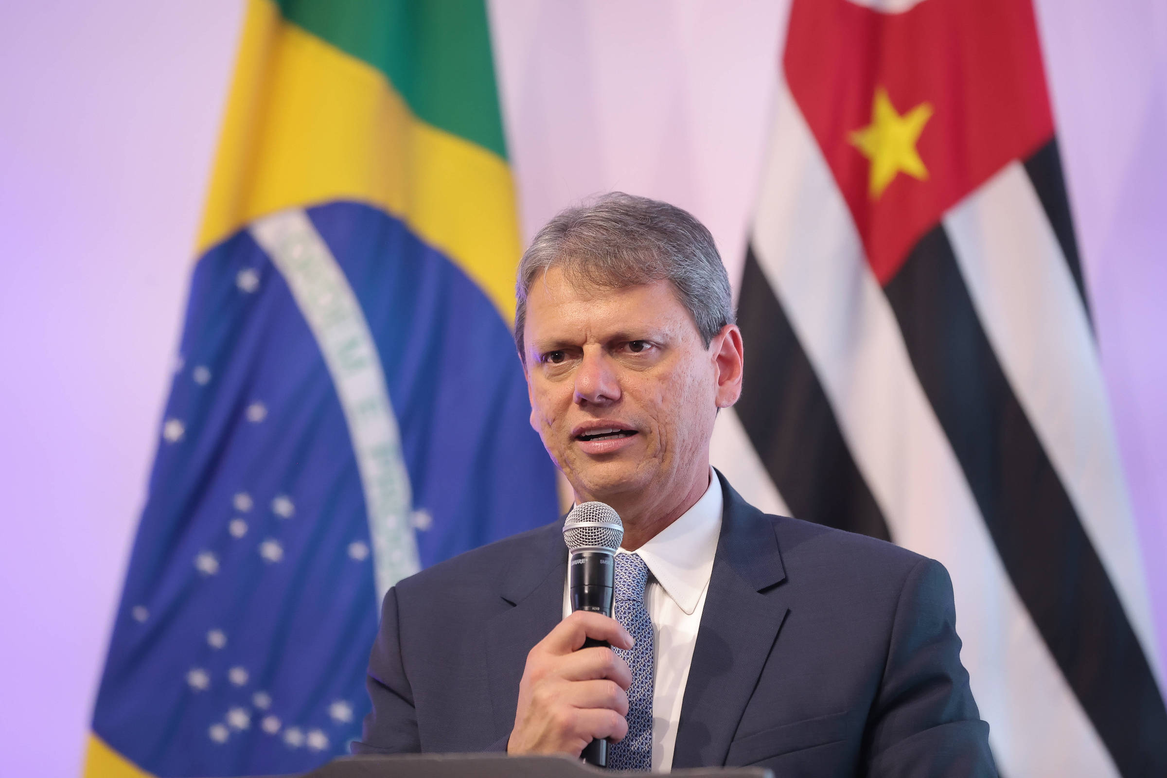 Aliados: Tarcísio não questionou sistema eleitoral – 21/07/2025 – Painel