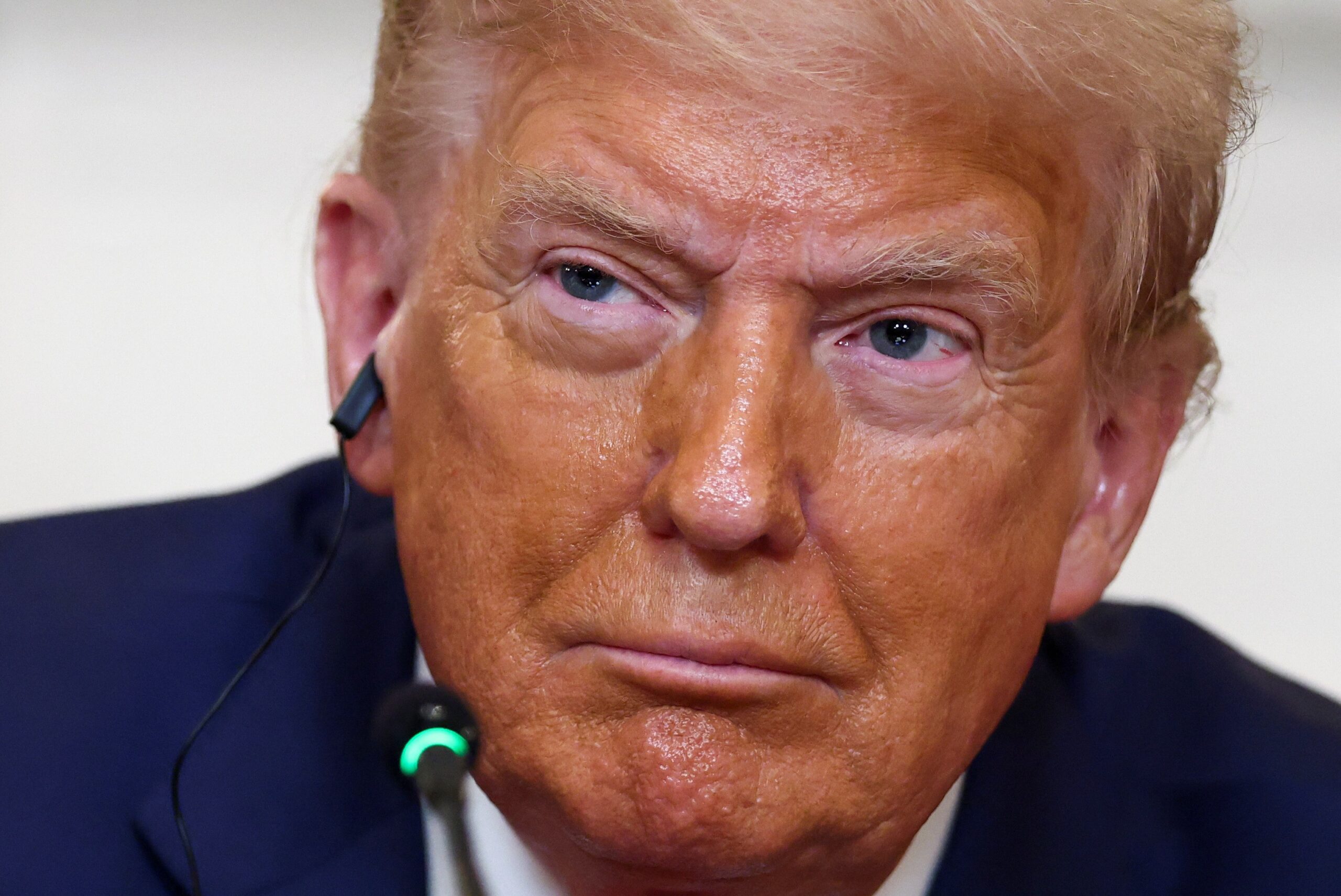 Playground do narcotráfico e déficit comercial: leia cartas de Trump com alegações para taxar México e UE | Economia