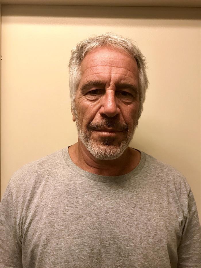 Ex-advogado de Epstein pede divulgação da investigação e imunidade para Ghislaine Maxwell