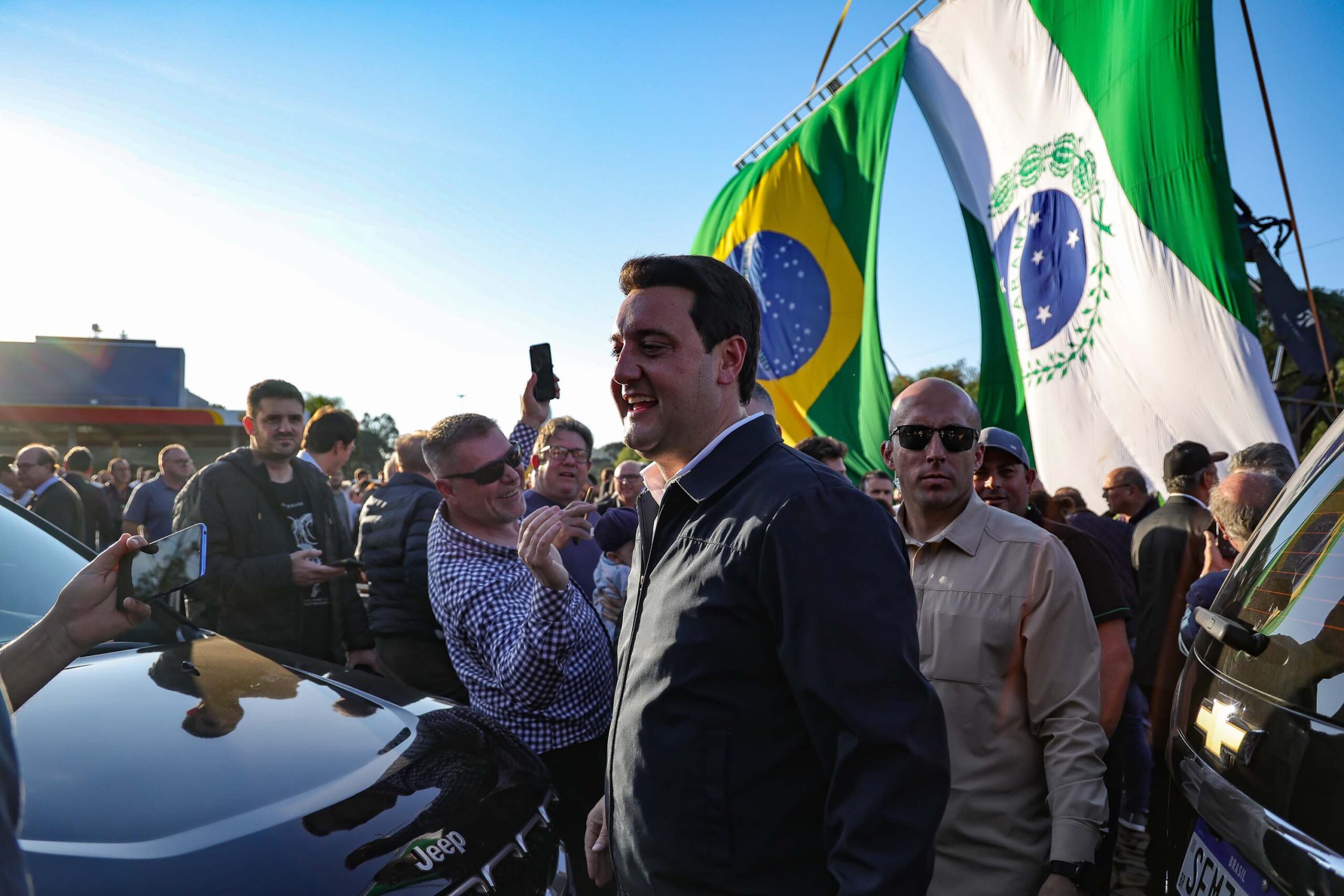 Ratinho Jr. lidera pesquisa eleitoral a presidente no Paraná