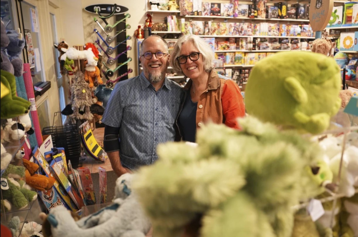 Menor variedade, preços mais altos: como as tarifas de Trump já prejudicam o Natal nos EUA