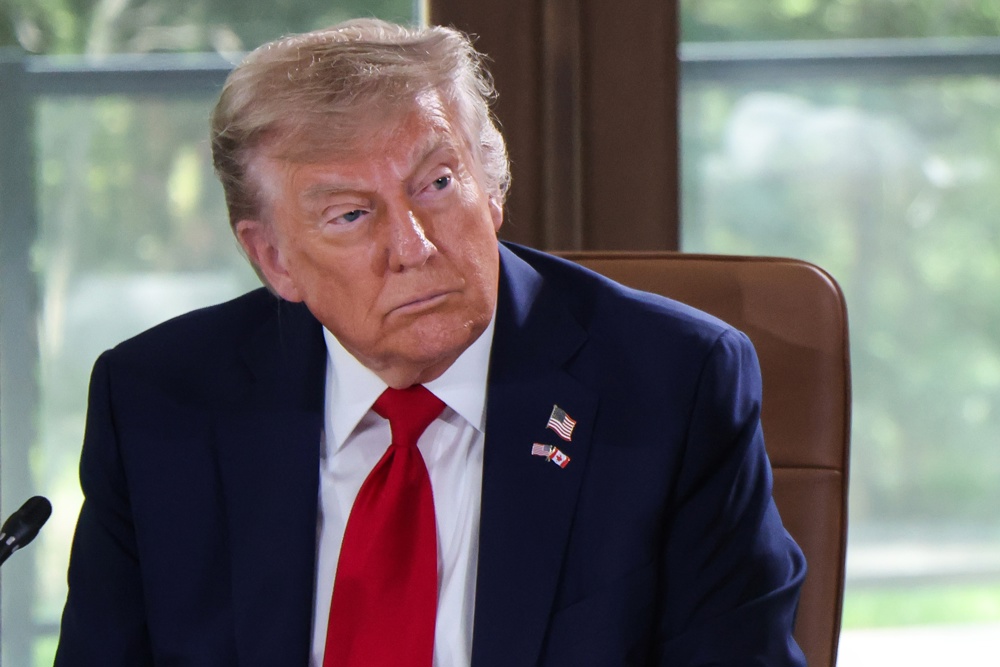 México considera ‘tratamento injusto’ o anúncio de Trump de tarifas de 30%