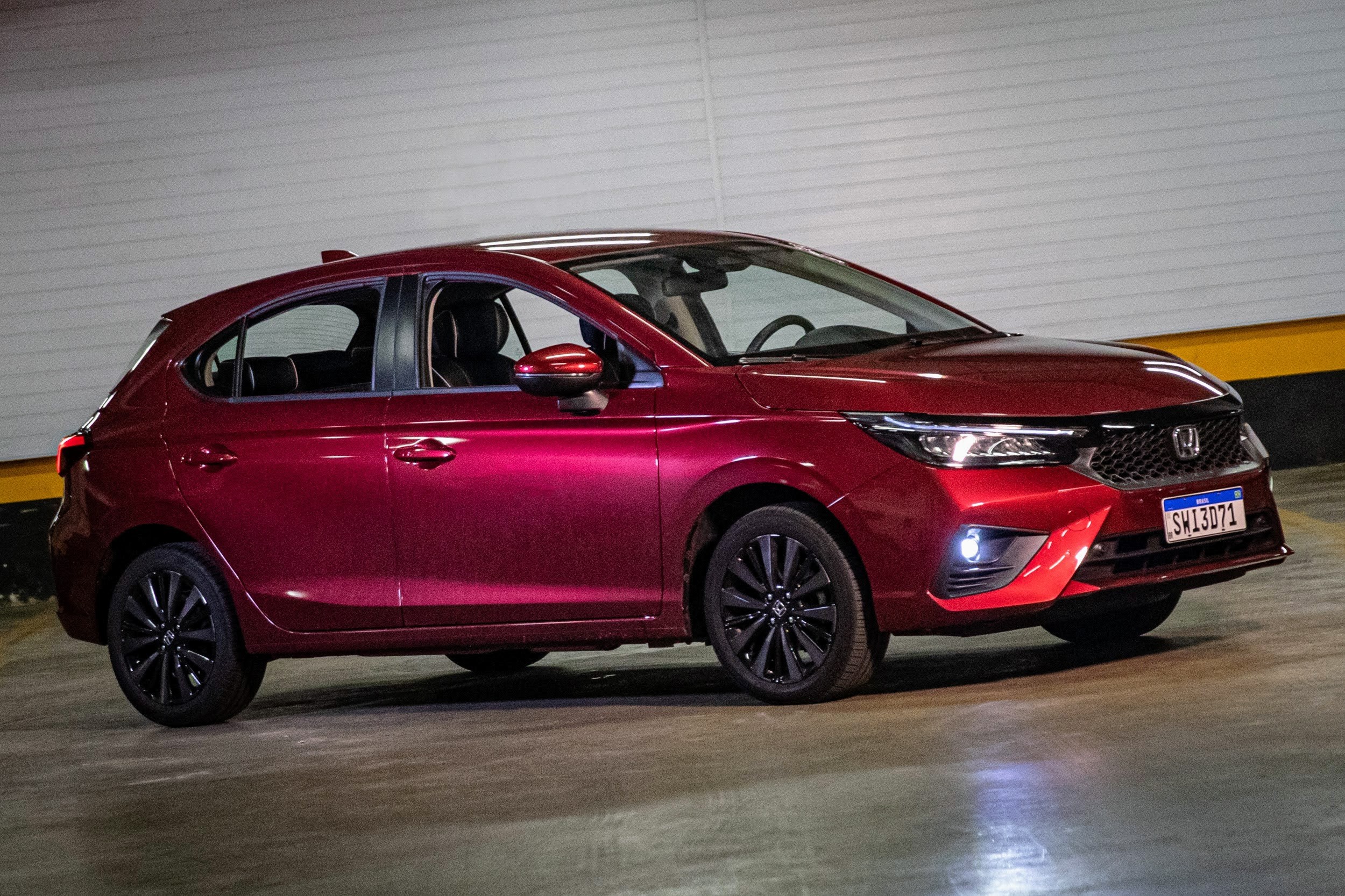Honda City Hatch tem espaço, faz bem o básico, mas poderia ser turbo; veja teste | Carros