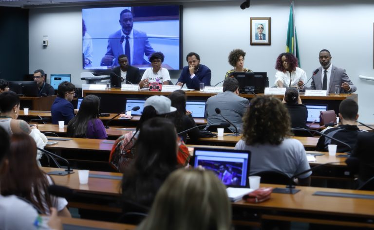Deputados e especialistas afirmam que criminalização da cultura negra é um fenômeno histórico – Notícias