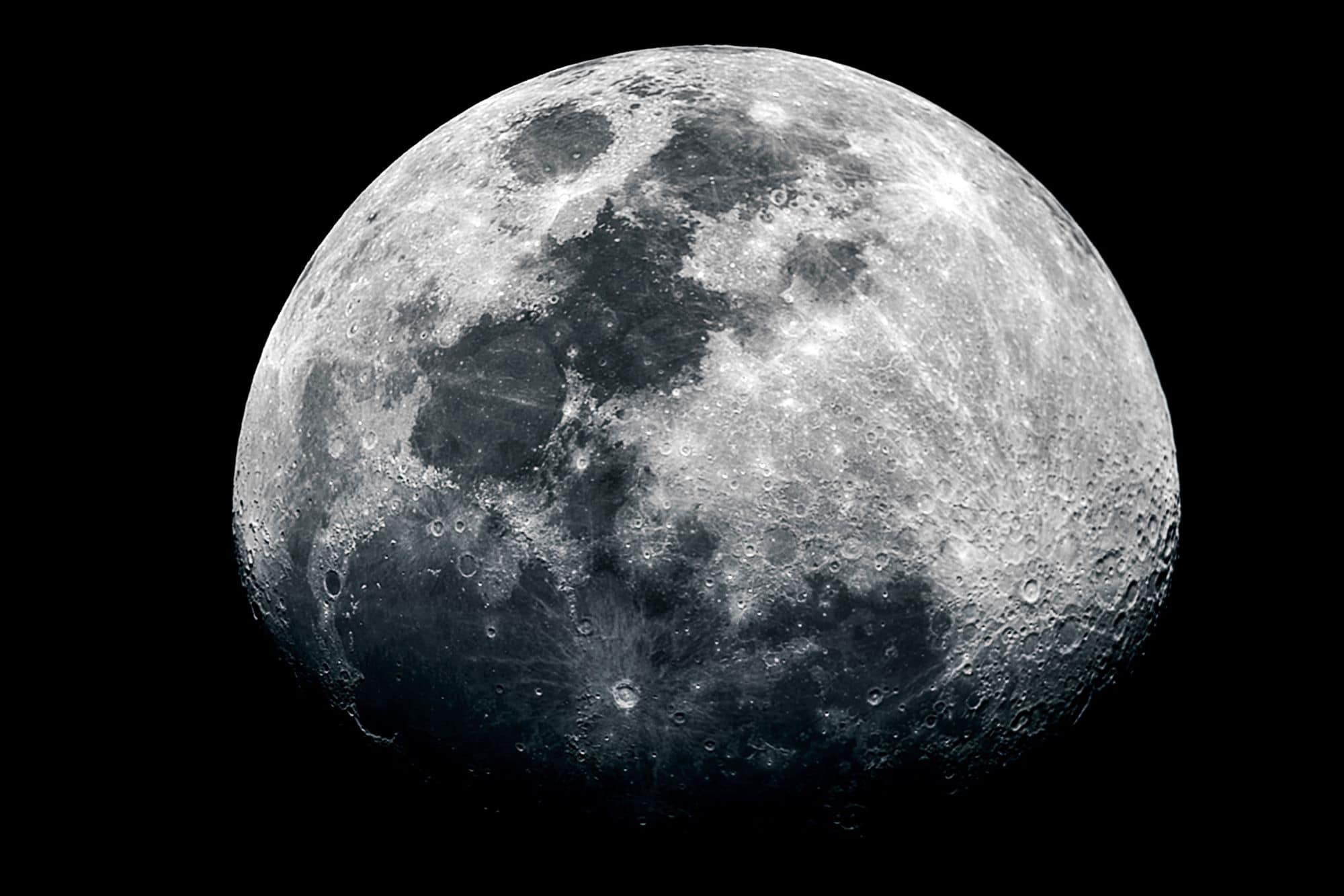 Meteorito de 2 bilhões de anos revela mistério da Lua