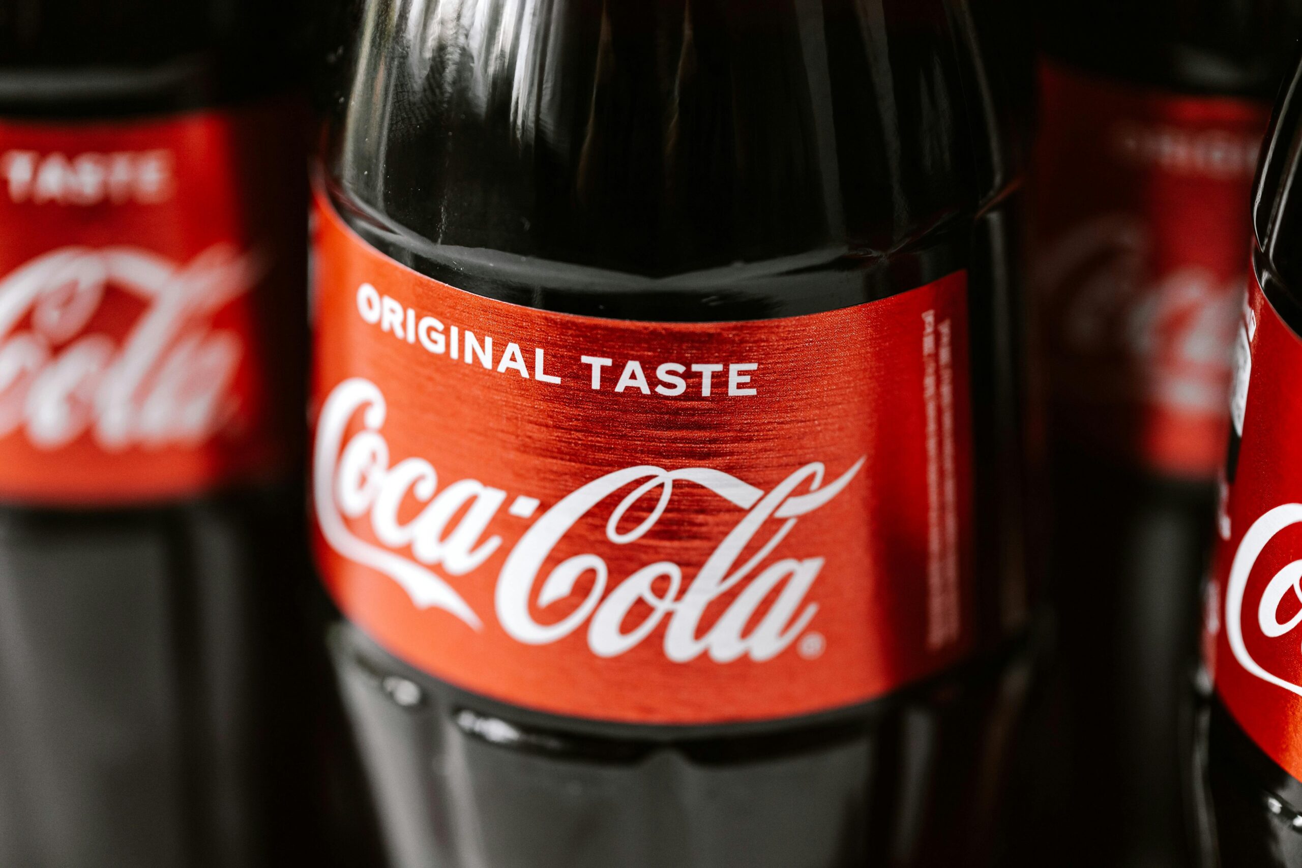 Novidade nos EUA, Coca-Cola já é adoçada com açúcar no Brasil e em outros países