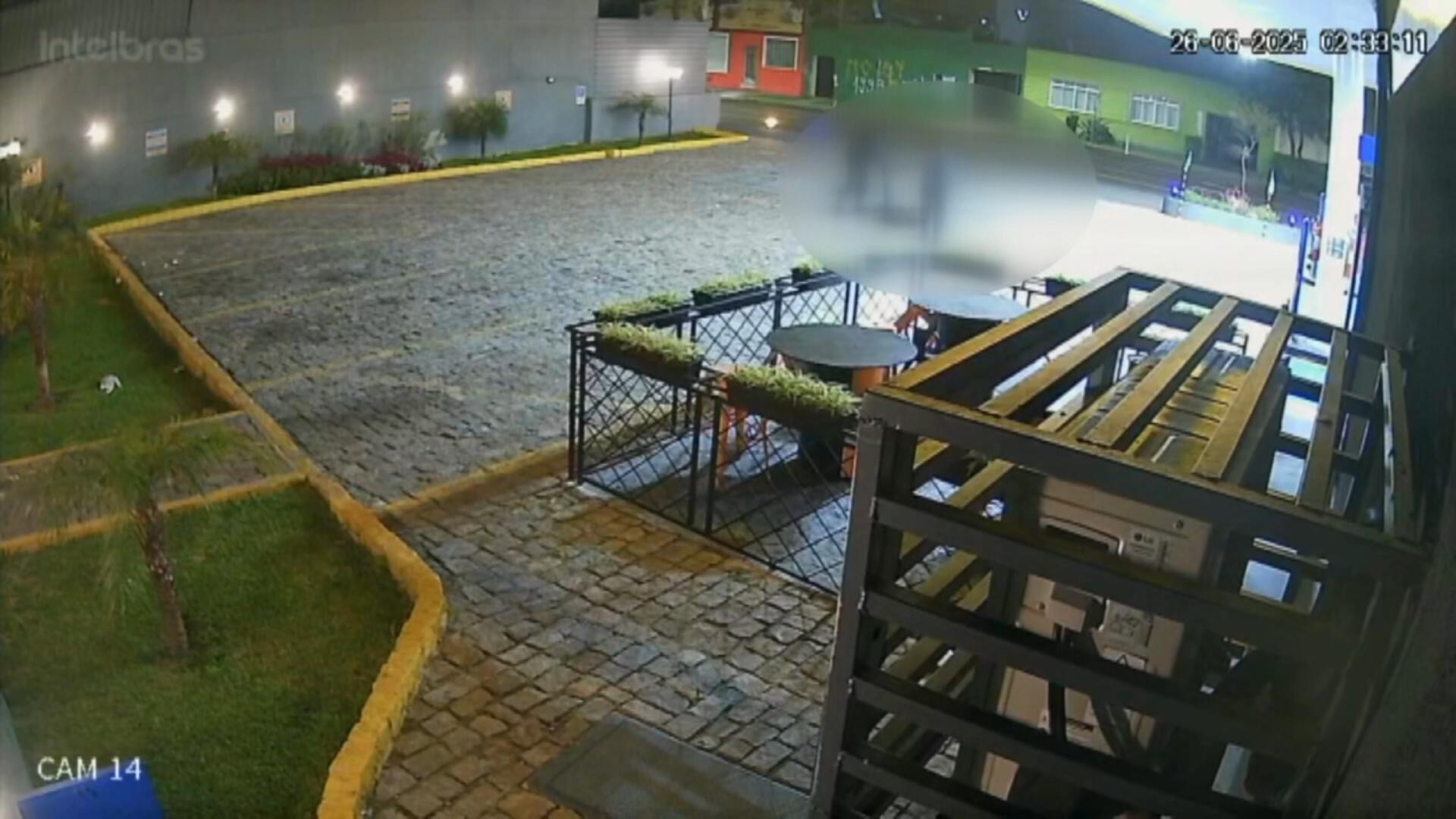 Vigilantes são presos suspeitos de matar homem em situação de rua com golpes de martelo, cassetete e barra de ferro em Curitiba