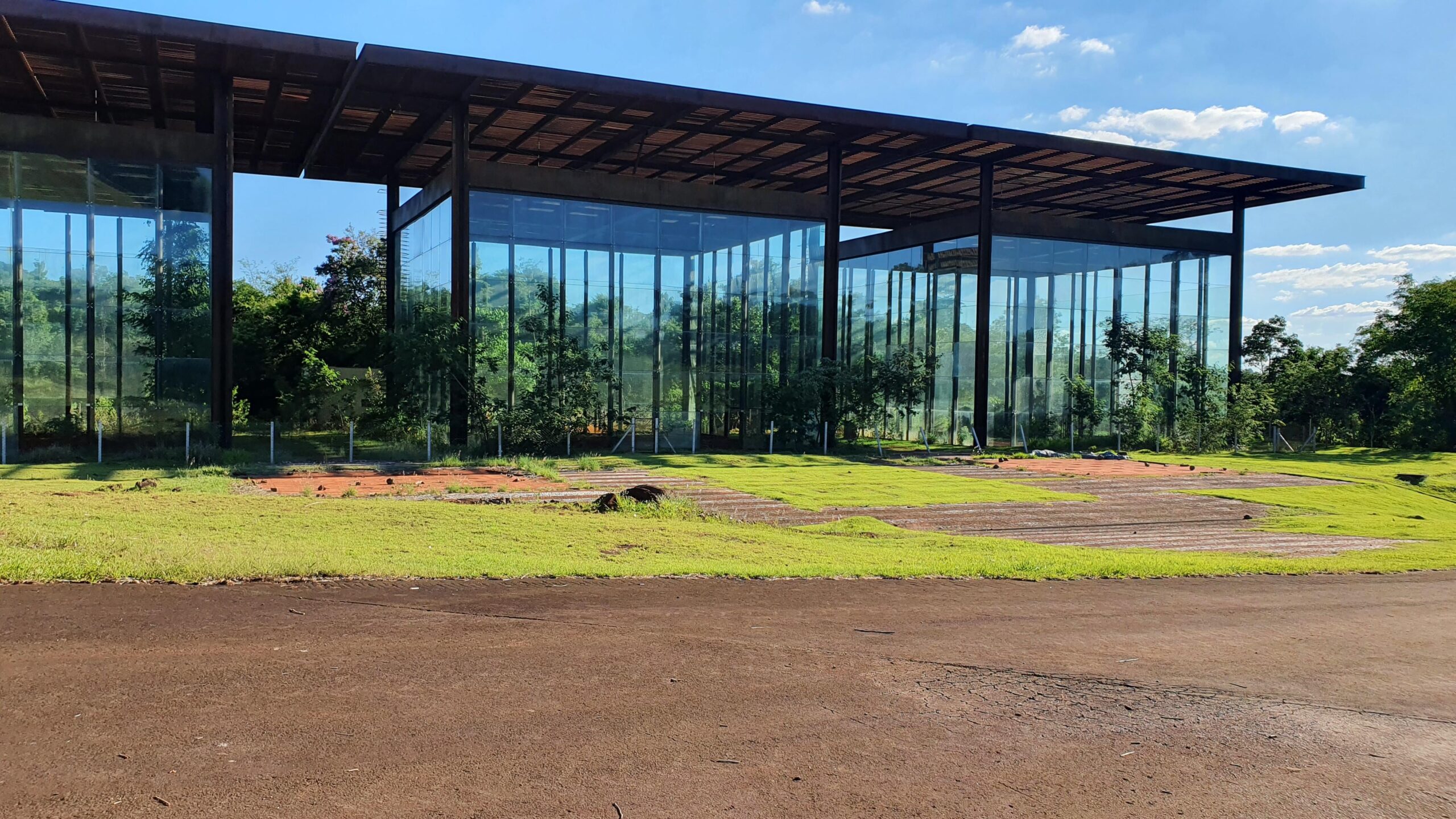 Estufa inacabada do Jardim Botânico de Londrina será reformada, anuncia Governo do Paraná | Norte e Noroeste