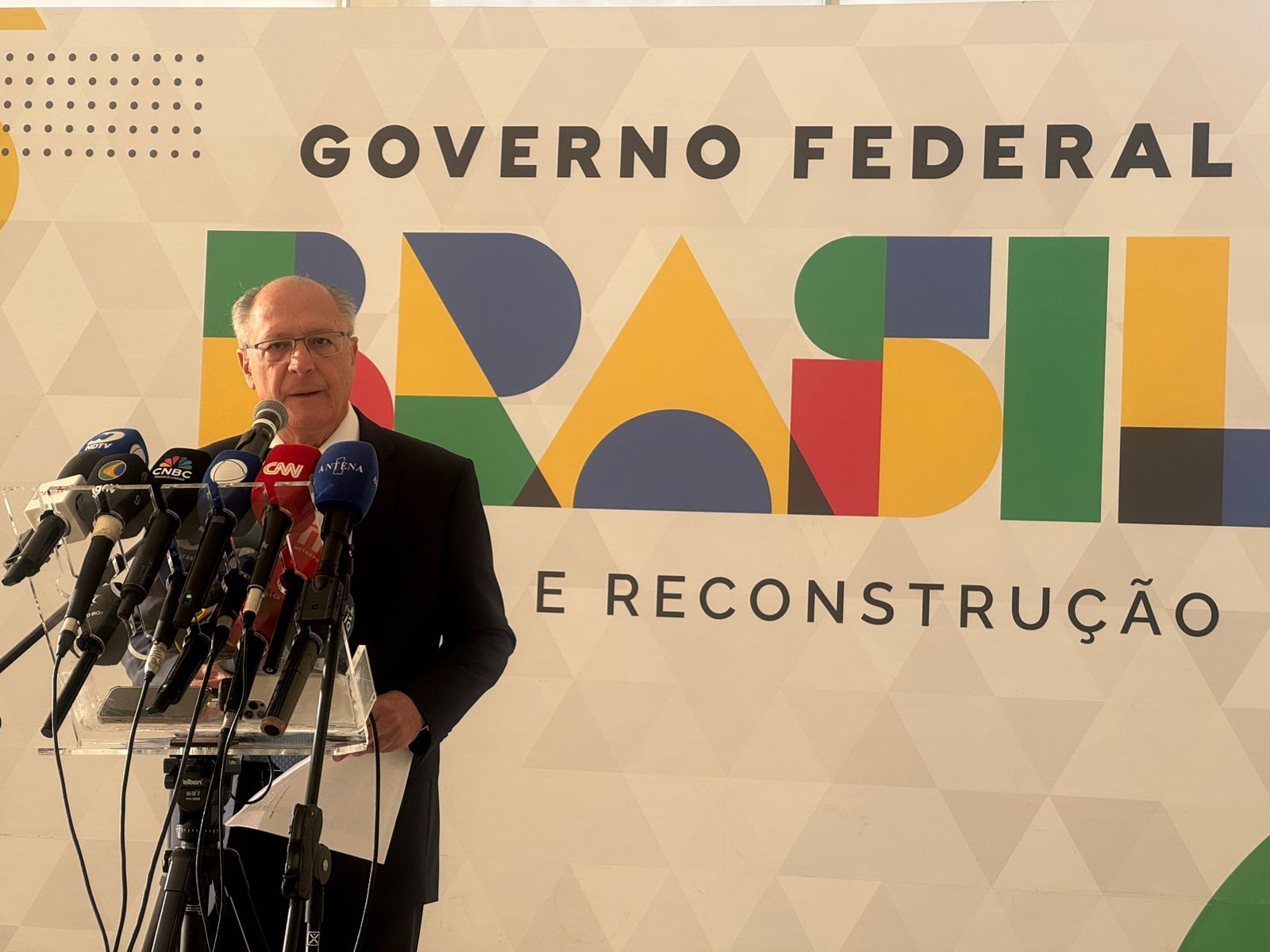 Coordenador de comitê sobre tarifaço, Alckmin discute taxação de Trump com representantes de big techs